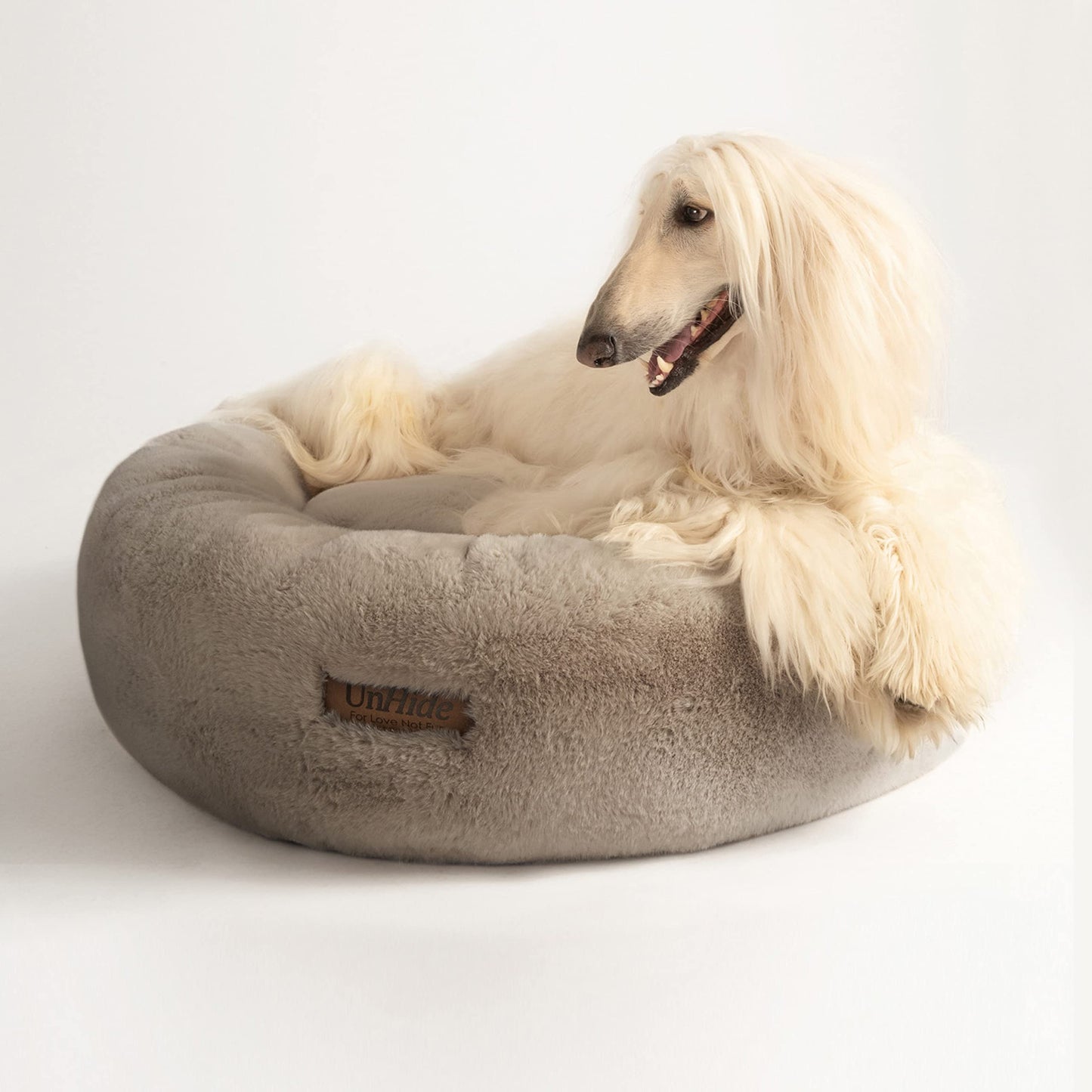 Calming Faux Fur Pet Bed with Washable Cover