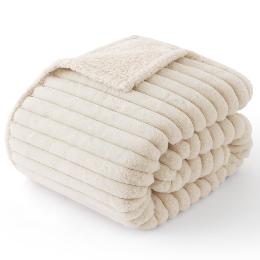 Waterproof Reversible Pet Blanket with Cozy Fleece