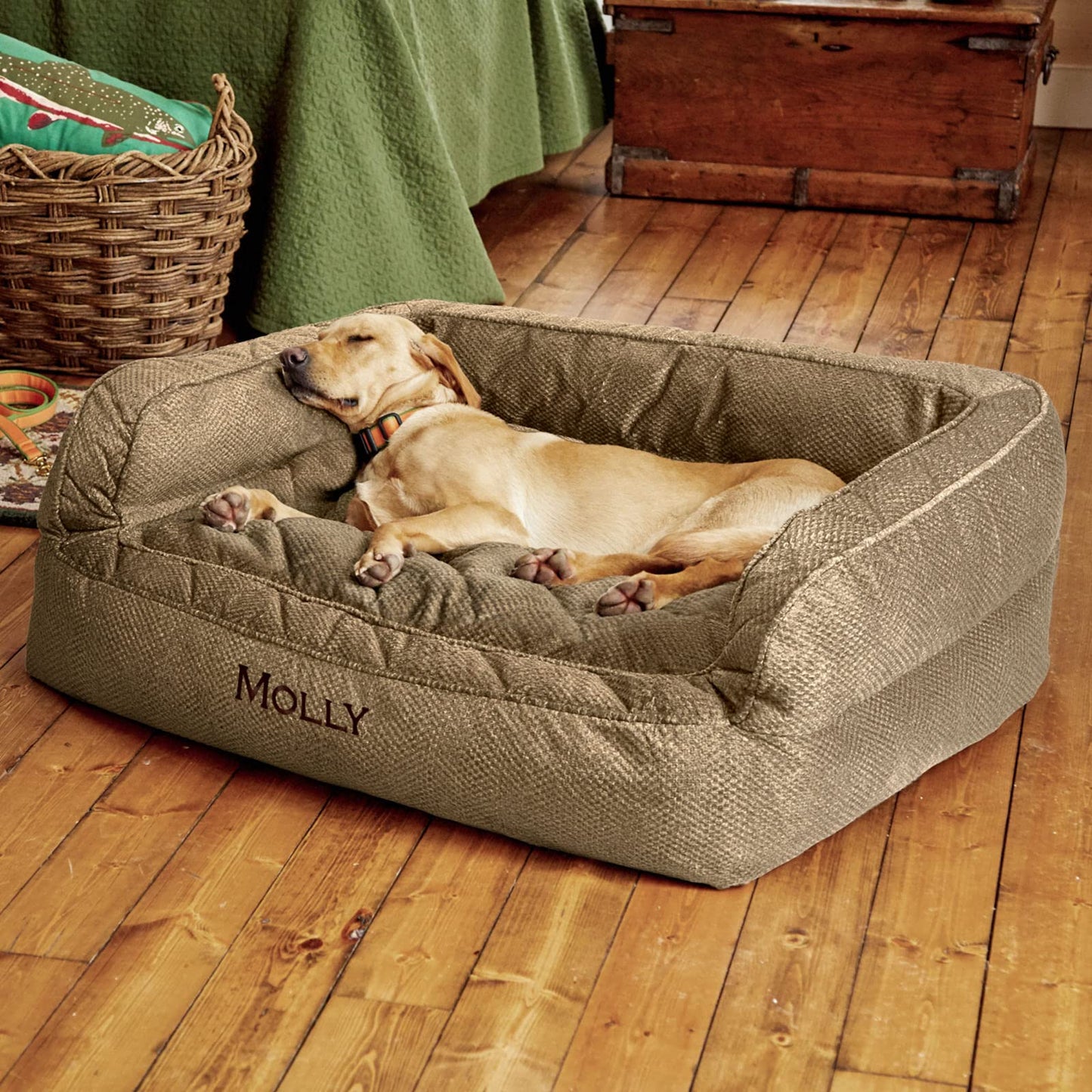 Deluxe Pet Bed with Quilted Cover and Deep Cushion