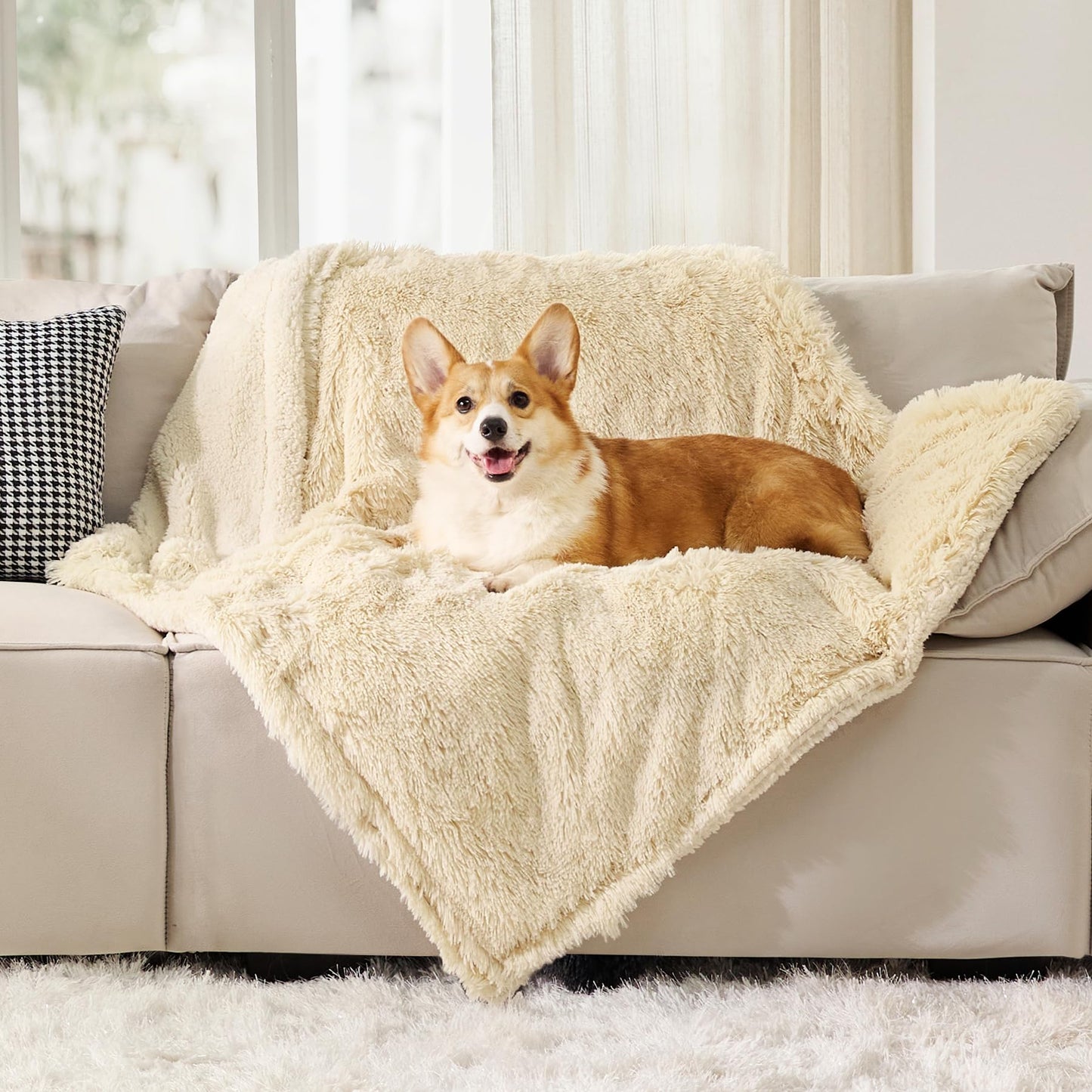 Calming Waterproof Pet Blanket with Faux Fur Cover