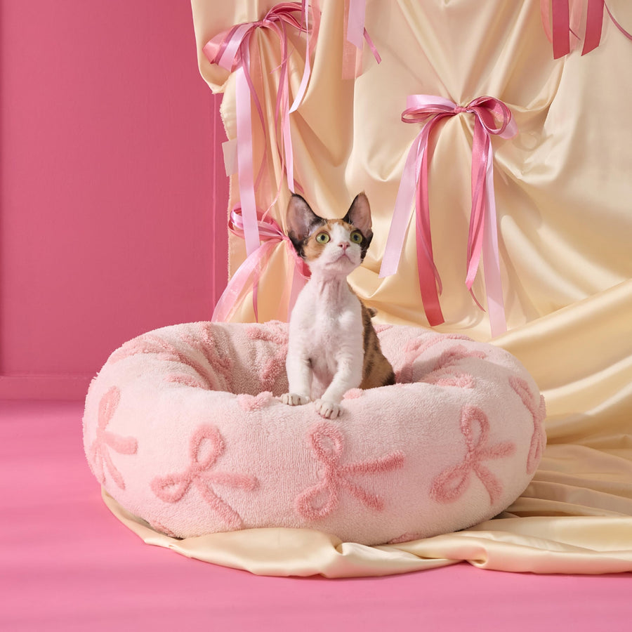 Calming Donut Pet Bed with Plush Washable Cover