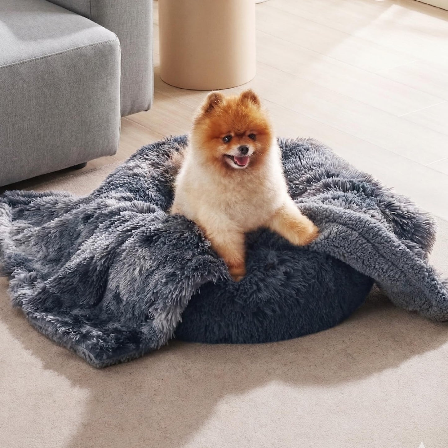 Calming Waterproof Pet Blanket with Faux Fur Cover