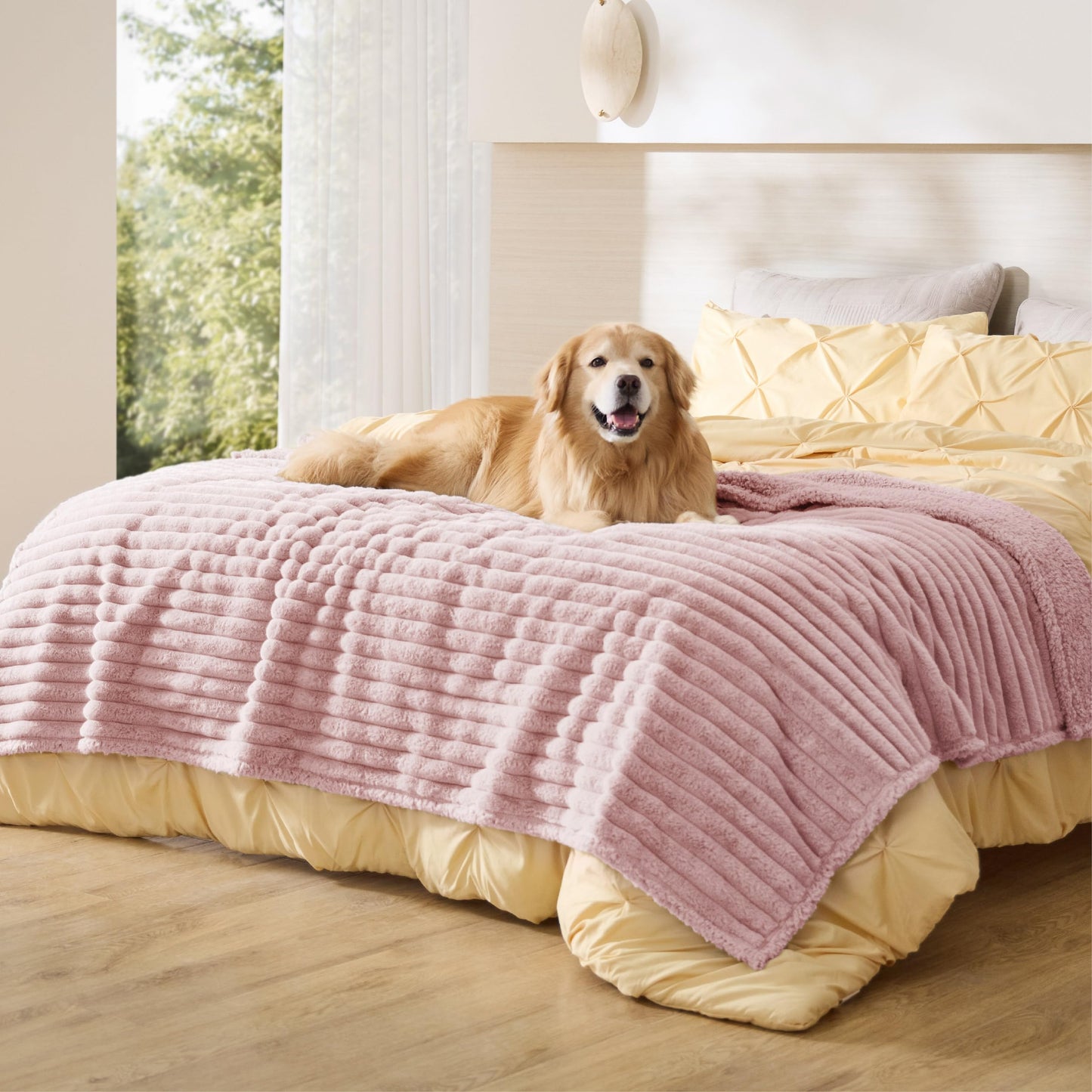 Waterproof Reversible Pet Blanket with Cozy Fleece