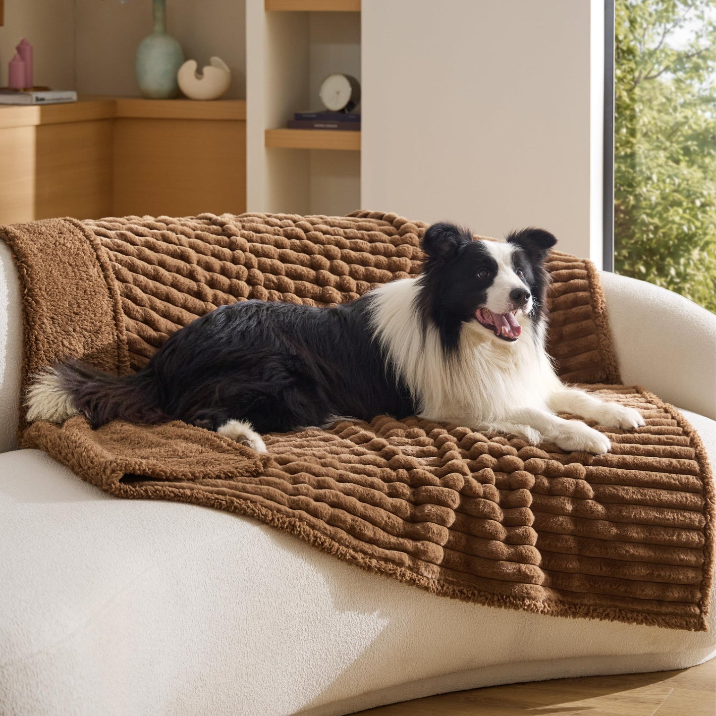 Waterproof Reversible Pet Blanket with Cozy Fleece
