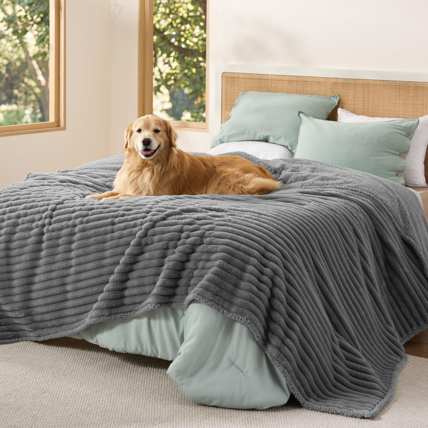 Waterproof Reversible Pet Blanket with Cozy Fleece